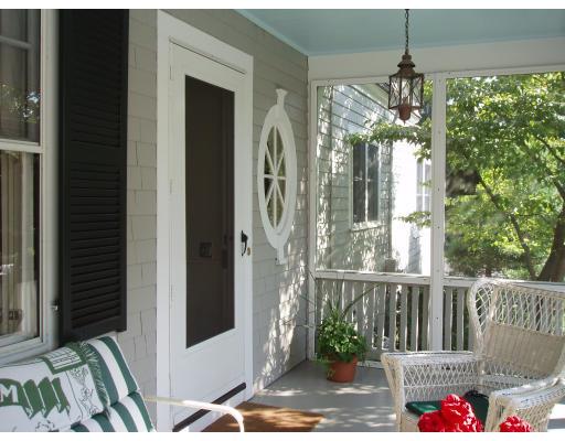 49 Lincoln St, Hingham, MA 02043 photo 2