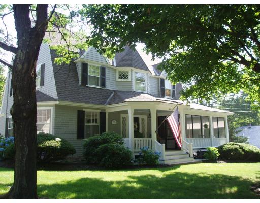 49 Lincoln St, Hingham, MA 02043 photo 1
