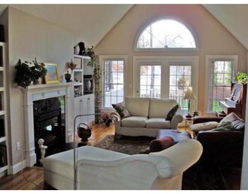 5 Miller Cir, Mashpee, MA 02649 photo 2