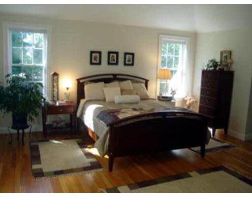 5 Miller Cir, Mashpee, MA 02649 photo 5