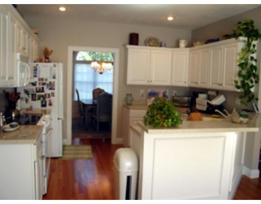 5 Miller Cir, Mashpee, MA 02649 photo 3