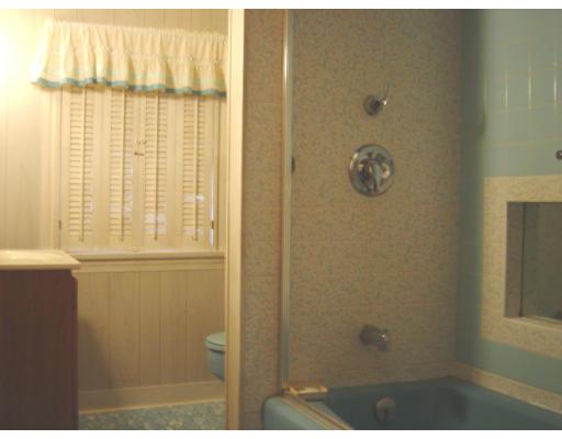 125 Bemis Ave, Chicopee, MA 01020 photo 6