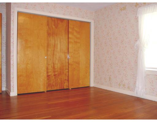125 Bemis Ave, Chicopee, MA 01020 photo 5