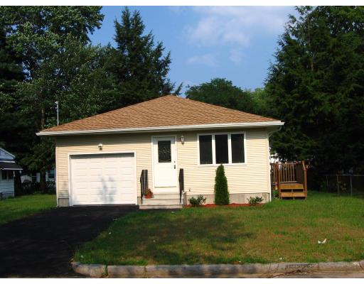 33 Wrentham Rd, Springfield, MA 01119 photo 1