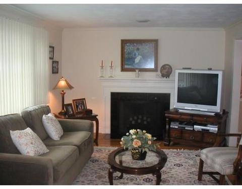 52 Hunting Rd, Needham, MA 02494 photo 4