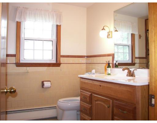 6 Bradley Rd, Danvers, MA 01923 photo 5