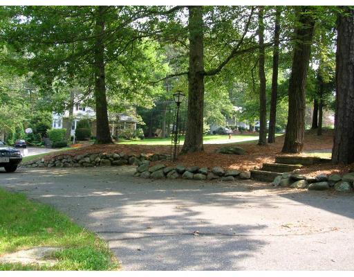 11 Bayberry Rd, Danvers, MA 01923 photo 3