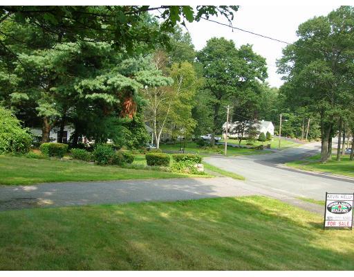 11 Bayberry Rd, Danvers, MA 01923 photo 17