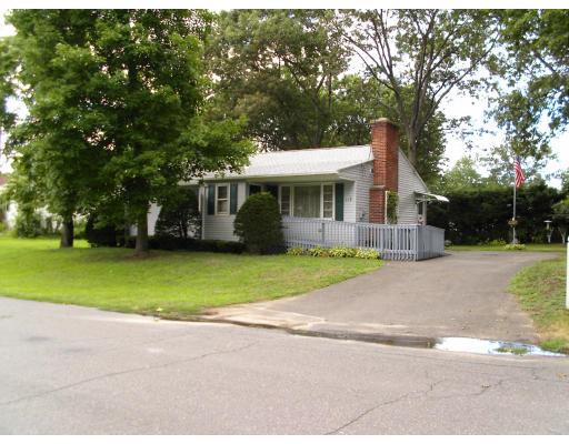 112 Stebbins St, Chicopee, MA 01020 photo 1