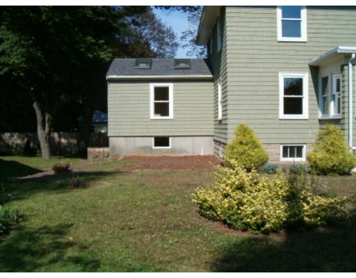 2 Bertram St, Beverly, MA 01915 photo 4