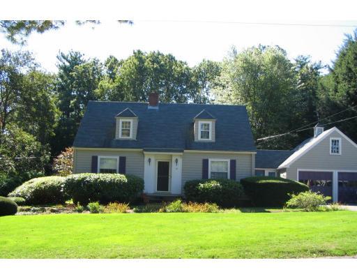18 Juniper Ave, Wakefield, MA 01880 photo 2