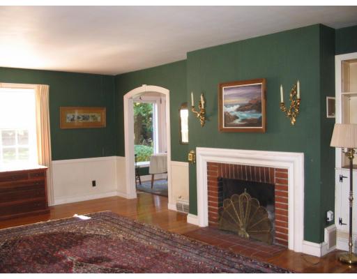 18 Juniper Ave, Wakefield, MA 01880 photo 5