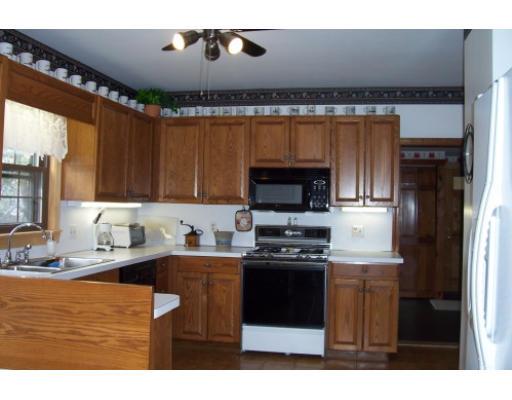 65 Plummer Ave, Winthrop, MA 02152 photo 8