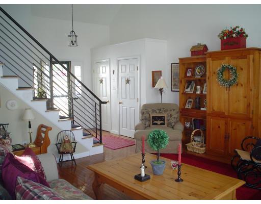 16 Millers Way #D, Sutton, MA 01590 photo 2