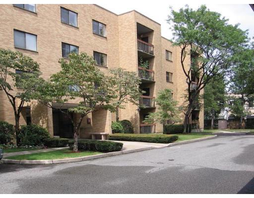41 Centre St #302, Brookline, MA 02446 photo 1