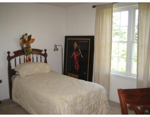 4 Pondview Dr #B, Sutton, MA 01590 photo 12