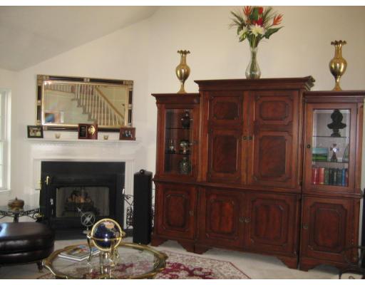 4 Pondview Dr #B, Sutton, MA 01590 photo 3