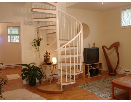 22 Atlantic St #2, Gloucester, MA 01930 photo 4
