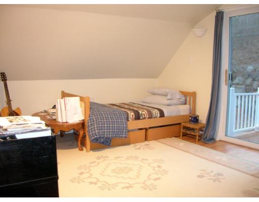 22 Atlantic St #2, Gloucester, MA 01930 photo 8