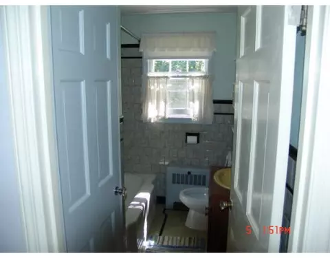 39 Lansing Ave, Worcester, MA 01605 photo 7
