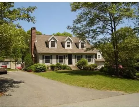 26 Cherry Tree Rd, Cotuit, MA 02635 photo 1