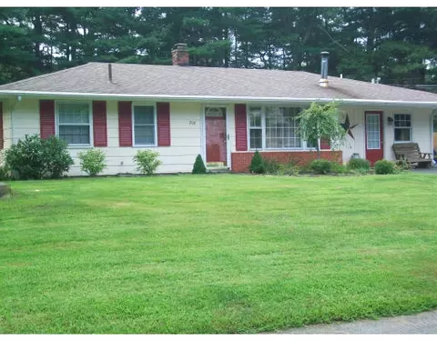 206 Nicholas Rd, Raynham, MA 02767 photo 1