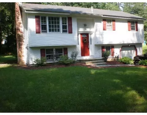28 Spaulding St, Townsend, MA 01469 photo 1