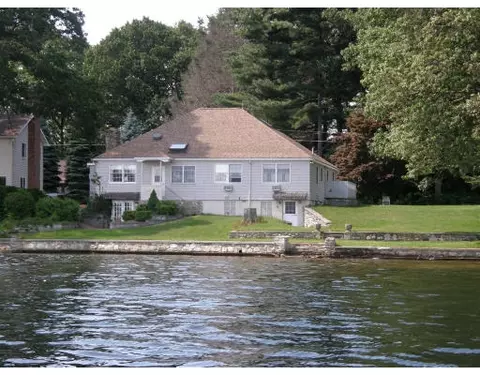 143 S Shore Rd, Webster, MA 01570 photo 1
