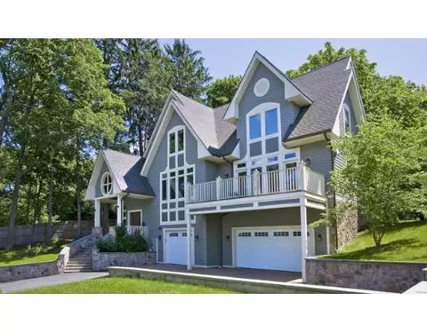 70 Fairmount St, Brookline, MA 02445 photo 1