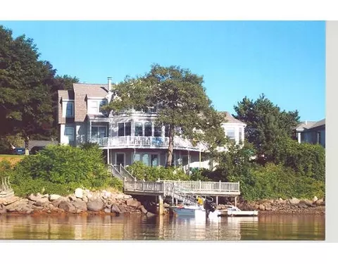 14 Samuel Riggs Cir, Gloucester, MA 01930 photo 1