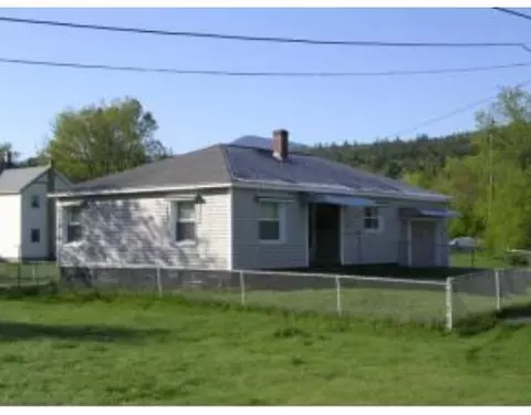 7 Mascot St, Gorham, NH 03581 photo 1