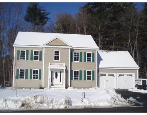 5 Balcom Ln, Maynard, MA 01754 photo 1