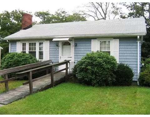 7 Nokomis Rd, Wareham, MA 02571 photo 1