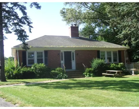 146 High St, Hingham, MA 02043 photo 1