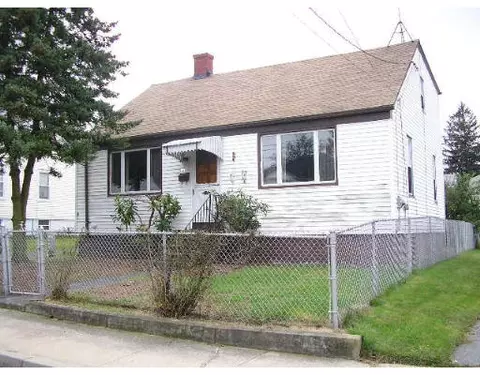 577 Pokross St, Fall River, MA 02724 photo 1