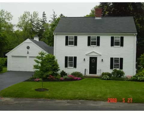 2 Home Meadows Ln, Hingham, MA 02043 photo 1
