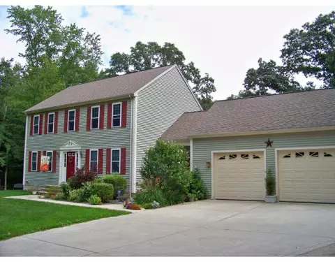 1217 Smith St, Dighton, MA 02764 photo 1