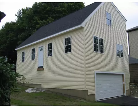 4 Rose St, Worcester, MA 01607 photo 1