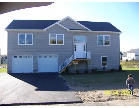 8 Ragina Ave, Webster, MA 01570 photo 1