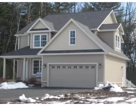 14 Bailey Dr, Westfield, MA 01085 photo 1