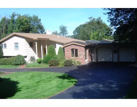 3 Meadowbrook Rd, Dover, MA 02030 photo 1
