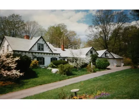 188 E Main St, Georgetown, MA 01833 photo 1
