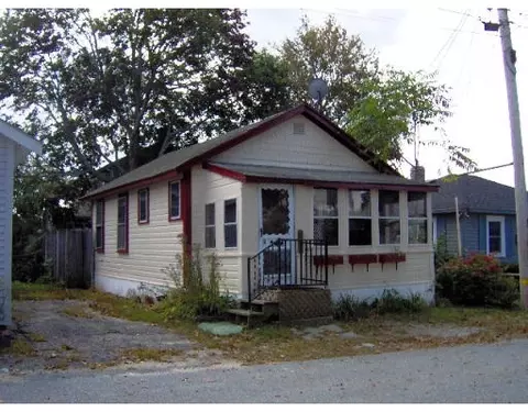 5 Dale Ave, Wareham, MA 02558 photo 1