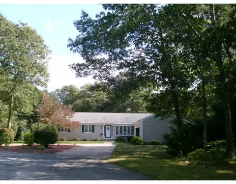 70 White Oak Trl, Centerville, MA 02632 photo 1