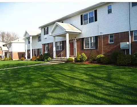 49 Colonial Cir #C, Chicopee, MA 01020 photo 1