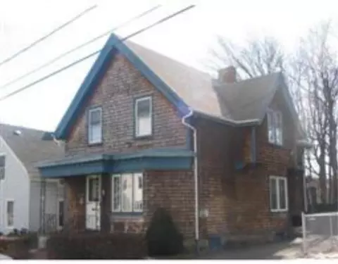 585 Cherry St, Fall River, MA 02720 photo 1