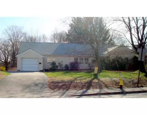465 School St, Webster, MA 01570 photo 1
