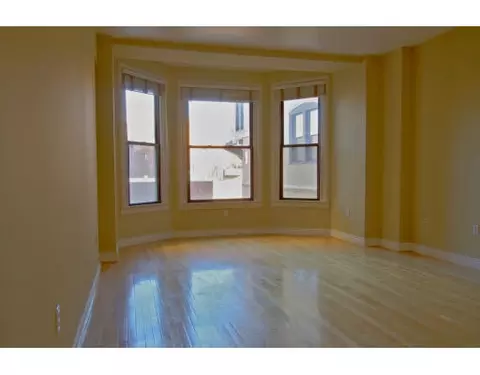 4 Charlesgate E #207, Boston, MA 02215 photo 1