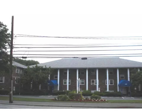 241 Main St #C8, Reading, MA 01867 photo 1