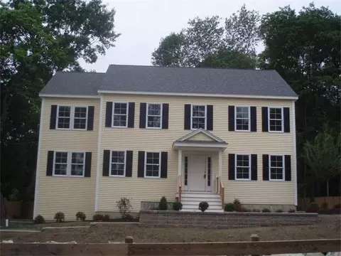 18 Marlboro St, Maynard, MA 01754 photo 1